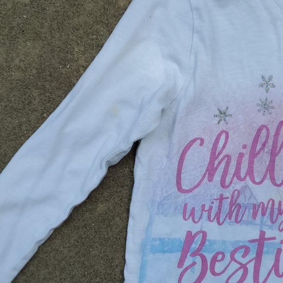 RELISTED Chilling with my Bestie long sleeve tee - Picture 2 of 4